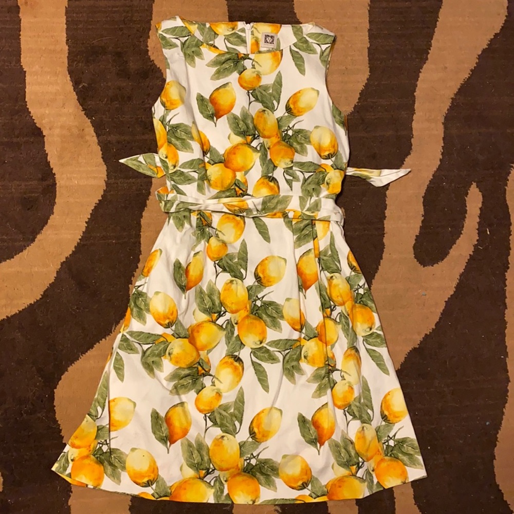 USED Women’s size 10 Anne Klein Lemon Print Dress